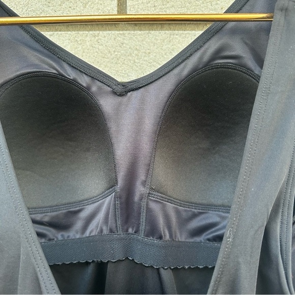 Lands’ End Women's Chlorine Resistant V Neck One Piece Fauxkini Swimsuit - Picture 6 of 11